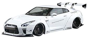 Aoshima LB Works R35 GT-R Type 1.5 1:24 Scale Model Kit