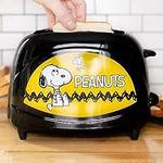 Uncanny Brands Peanuts Snoopy Two-S