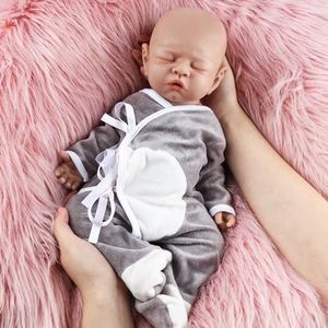 Vollence 46 cm Eye-Closed Lifelike Full Silicone Baby Doll Lifelike Newborn Silicone Baby Dolls Stress Relief Anti-Stress Toy - Boy