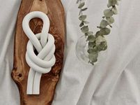 Rool Clay Knot, Coffee Table Decor, Neutral Home Decor Shelf Decor, Modern Farmhouse Living Room Decor, Home Decorations for Living Room Boho Table Decor, Chain Link (White)