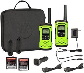 Motorola Solutions, Portable FRS, T605, Talkabout, Two-Way Radios, Emergency Preparedness, Rechargeable, 22 Channel, 35 Mile, Green, 2 Pack