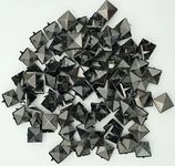 100pcs 10mm Square DIY Leathercraft Metal Punk Spikes Spots Pyramid Studs Nailheads (Gun Black)