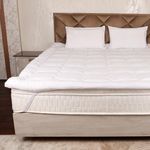 AVI Super Soft 500 GSM Microfiber Bed Mattress Topper for Queen Size 72x60 Inch | All Season Comfortable Sleep 2 Inch Thick Mattresses Padding Queen Size -(White, 6x5 Feet, 4 Corners Elastic Band)