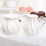 DUJUST White Cream & Sugar Set, Luxury British Design in Golden Trims, 1 Sugar Bowl with Lid (350ml), 1 Milk Jug (235ml), Handcrafted Sugar Creamer Set, Decoration for Kitchen