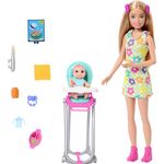 Barbie Skipper Doll & Playset with Accessories, Babysitting Set Themed to Mealtime, Color-Change Toy Play