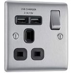 BG Electrical Single Switched Fast Charging Power Socket with Two USB Charging Ports