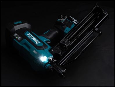 Makita 18V LXT Brushless Framing Nailer – Carry Case, Bare Tool
