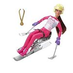 Barbie Winter Sports para Alpine Skier Brunette Doll (12 in) with Shirt, Pants, Helmet, Gloves, Pole, Sit Ski & Trophy, Great Gift for Ages 3 and Up