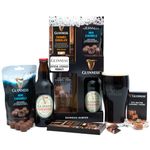 Guinness Gifts for Men, Beer Gift Set - Official Guinness 500ml and Pint Glass, Chocolate & Fudge Hampers & Gourmet Gifts - Alcohol Gift Sets for Men, Gifts for Him, Fathers Day, Dad Birthday Gifts