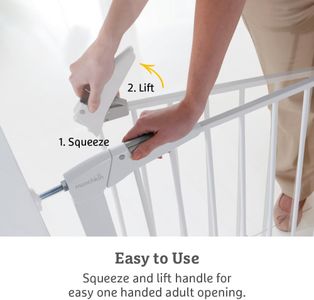 Munchkin Maxi Secure Baby Gate, White – Child Safety Barrier