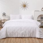 LUCKYBULL Tufted Comforter Set 3 Pi