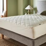 Woolroom Deluxe King Mattress Protector - Machine Washable Bed Cover - 100% Naturally Hypoallergenic Temperature Regulating British Wool Mattress Protector King Size 200thd Organic Cotton Quilted