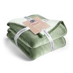 Silentnight Snugsie Giant Blanket - Fleece Throw Plush Blanket Super-Sized with Warm Sherpa Fleece Inside Reversible for Whole Family Sofa Couch Bed - 240 x 180cm – Green