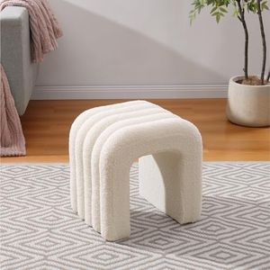 Navaris Pouf arqué bouclé - Tabouret Repose Pied Salon en Forme d'arc 41 x 35 x 43 cm - Petit Pouf Ottoman Motif Vache Noir et Blanc en Velours pour Salon Chambre Bureau