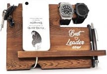 KU-DaYi Best Leader Ever Wooden Docking Station, Best Leader Ever Gifts, Thank You Gifts for Women Men Leader Supervisor Boss Manager Mentor, Leadership Gifts