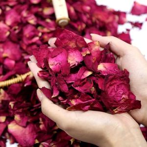 300+ PCS Biodegradable Red Rose Petals Wedding Confetti, 20+ Cups Dried Flower Petals for Valentine's Day, Bath, Bridal Shower, Soap, Candle Making, Mother's Day Presents and Bridal（2 QT）