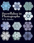 Snowflakes in Photographs: vii (Dover Pictorial Archive)