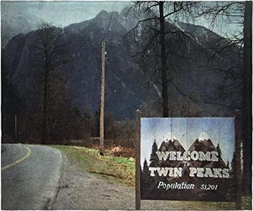 INTIMO Welcome to Twin Peaks Original TV Series Super Soft and Cuddly Plush Fleece Throw Blanket 50" x 60" (127cm x152cm)