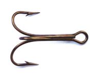 Mustad 3551 Classic Treble Standard Strength Fishing Hooks | Tackle for Fishing Equipment | Comes in Bronz, Nickle, Gold, Blonde Red, [Size 1/0, Pack of 25], Bronze