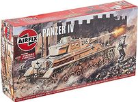 Airfix Vintage Classics Set - A02308V Panzer IV - Plastic Model Tank Kits for Adults & Children 8+, Set Includes 101 Pieces - 1:76 Scale Model Tank Set