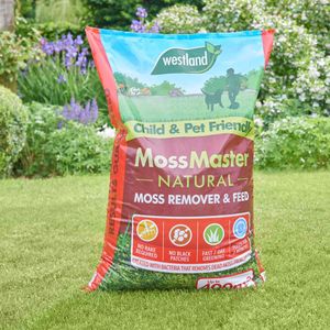 Westland Moss Master Lawn Treatment Box – Covers 400m²