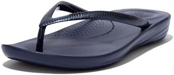 FitFlop Women's iQushion Rubber Flip-Flips with Contoured Footbed for Walking, Lightweight Ergonomic Flip Flop Sandals with Arch Support and Foot Impact Pillows, Midnight Navy, 7 US Women