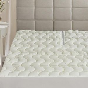 Royal Hotel Sur-matelas imperméable en bambou mélangé Jacqurad King