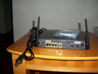 Cisco 871W Integrated Services Router - Wireless router + 4-port switch - EN, Fast EN, 802.11b, 802.11g