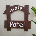 ZOCI VOCI Smiling Wooden Name Plate - (Personalization - House Number and Name)