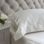 Jasmine Silk Pair of 100% 19 Momme Charmeuse Silk Pillowcases Oxford Style (IVORY) 50 cm x 75 cm + 7cm Border Envelope Closure RRP £90