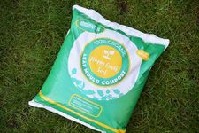 Happy Earth Soil – 50L Leaf Mould Compost | 100% Fallen Leaves | Peat-Free, Living Compost with Worm Castings & Microbes | Ideal for No-Dig Gardening, Raised Beds & Soil Conditioning