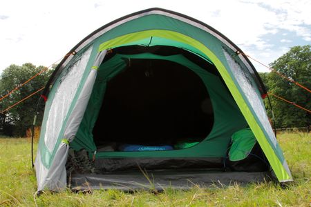 Coleman Kobuk Valley 4 Plus BlackOut 4-Person Dome Tent – Waterproof, Darkened Bedroom