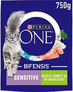 Purina ONE Sensitive Dry Cat Food Rich in Turkey 750g, Pack of 4