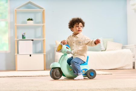 VTech 2-in-1 Ride-On Scooter – Blue