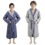 HOMELEVEL Kids Fleece Dressing Gown - Childrens Reversible Bathrobe for Boys or Girls - Machine Washable Polyester Sherpa Robe with Hood for Children