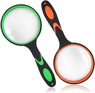 Fousenuk 2Pcs Loupe de Lecture 65 mm, Loupe Grossissante à Main avec Poignée en Caoutchouc Antidérapante, Antidérapante Loupe Enfant et Âgées pour Livres Scientifiques, Journaux, Insectes, Loisirs