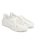 Aqualite Mens White Anti-Skid Clogs