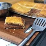 Deluxe Corned Beef & Onion Large Pie Multi-Portion - Meat Pie Party Food: Perfect for Large Gatherings - 8 Portions