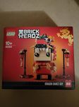 LEGO Dragon Dance Guy - Celebrate the Chinese New Year in style with a BrickHeadz™ Dragon Dance Guy!