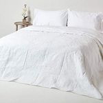 HOMESCAPES White Cotton Rich Metelassé Textured White Bedspread with Floral Pattern, Double