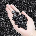 Aleker 2.2lb Black Small Pebbles 0.6" Size Aquarium Gravel Outdoor River Rocks Garden Paving Indoor Plant Gravel Natural Polished Decorative Stones for Plants,Home Decor,Landscaping,Vase Fillers