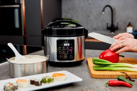 Yum Asia Kumo Rice Cooker, 5.5 Cup Capacity – Compact Electric