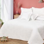 Grand Linen In Beds