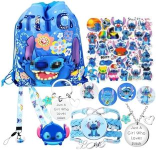 PETLAR Anime Gift Set Girls, 60pcs Mignon Anime Retour à L'école Cadeau Enfant - Sac a Cordon, Autocollant, Lanière, Collier, Bracelet, Porte Clés, Support pour Téléphone Portable, Badges
