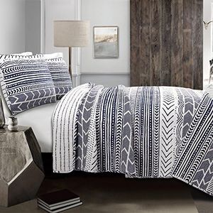 Lush Decor Hygge Geo Pattern Striped 3 Piece Quilt Bedding Set, King, Navy & White