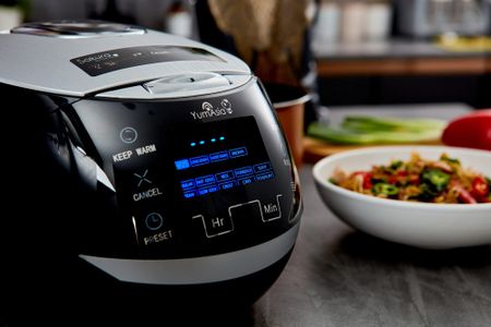 Yum Asia Sakura Rice Cooker – 8 Cup Capacity
