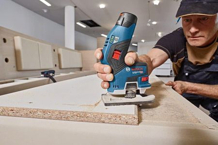 Bosch 12V Cordless Palm Router – Compact Woodworking Tool