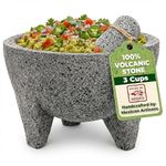 YO PIDO Molcajete 7 in; Spice Mortar; Made with Volcanic Stone; Molcajete Handmade in México; Guacamole and Salsa Maker; Includes Pestle Stone