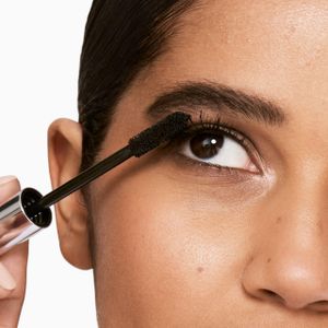 Clinique High Impact Mascara – Volumizing Black Lash Makeup