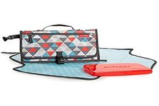 Skip Hop Grab and Go Pronto Changing Station - Triangles (Multicolor)